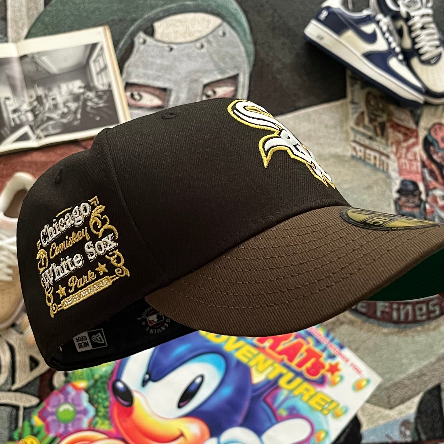 BLACK CHICAGO WHITE SOX TWO-TONE (GREEN UV) COMISKEY PARK SIDE PATCH FITTED HAT