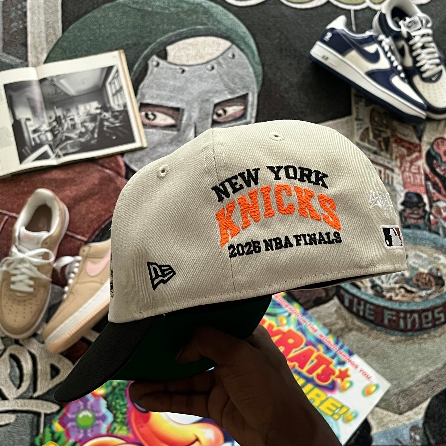 STONE NEW YORK METS TWO-TONE (GREEN UV) SHEA STADIUM SIDE PATCH FITTED HAT [KNICKS EDITION]